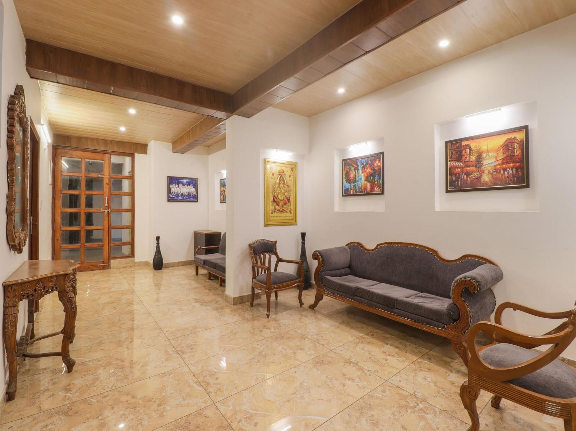 Collection O Ss Hotel Mussoorie Eksteriør bilde